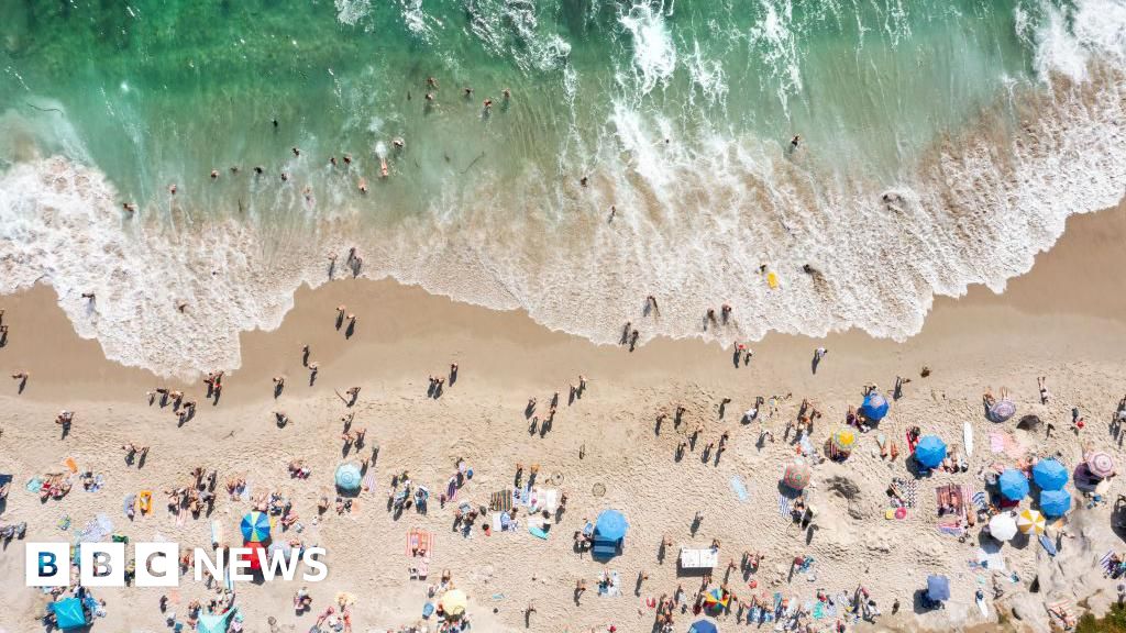 Mysterious ‘warm blob’ breaks records in the North Pacific Ocean