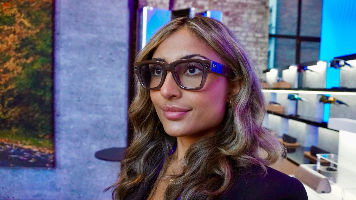 I tried the Meta Ray-Ban Display glasses, and this unreleased feature changes everything